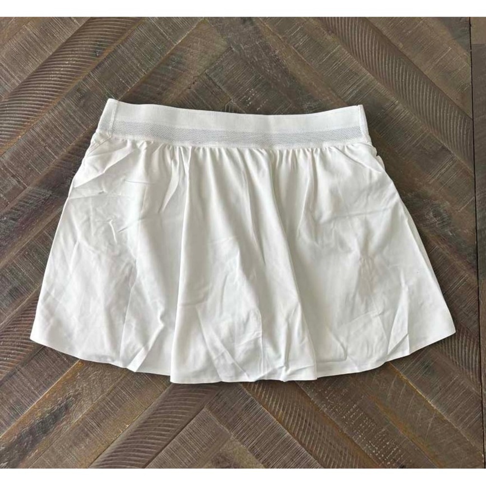 NikeCourt Advantage Tennis Skirt White Dri-FIT Skort Womens Medium NWT - Picture 8 of 8